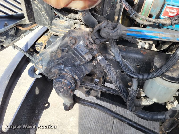 image for item LR9076 2014 International DuraStar 4300  roll-off container truck