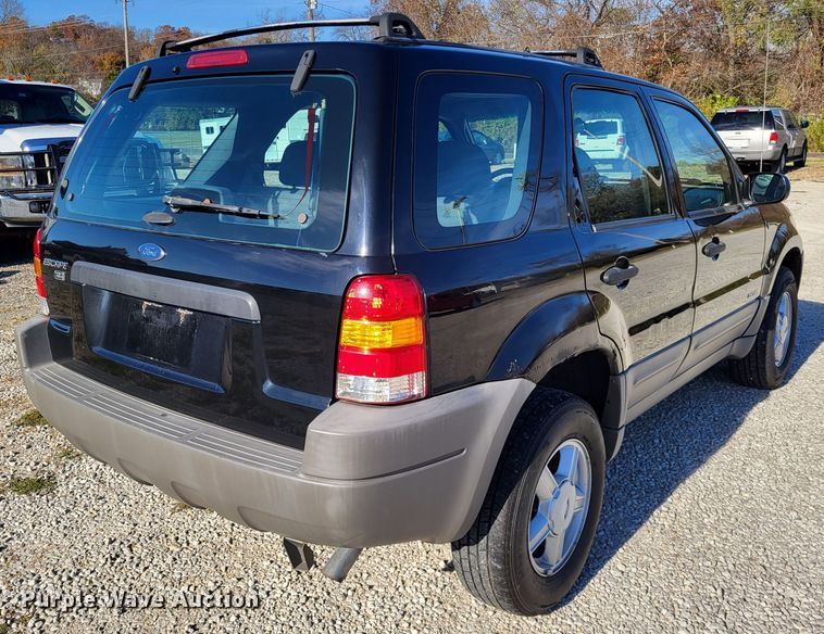 image for item LR9081 2001 Ford Escape XLT  SUV