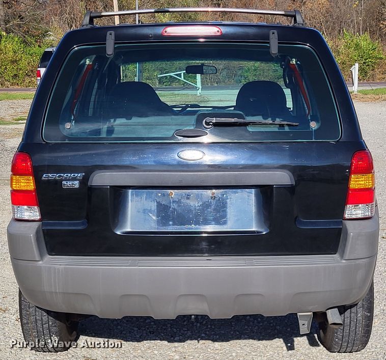 image for item LR9081 2001 Ford Escape XLT  SUV