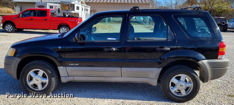 image for item LR9081 2001 Ford Escape XLT  SUV