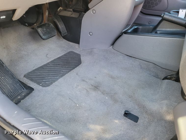 image for item LR9081 2001 Ford Escape XLT  SUV