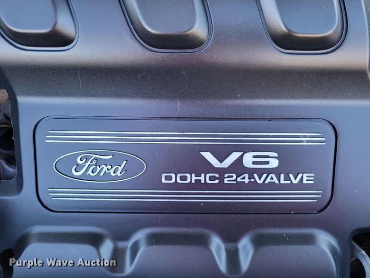 image for item LR9081 2001 Ford Escape XLT  SUV