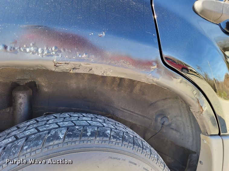 image for item LR9081 2001 Ford Escape XLT  SUV