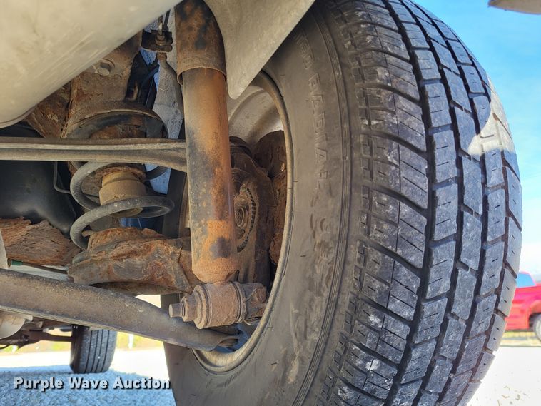 image for item LR9081 2001 Ford Escape XLT  SUV