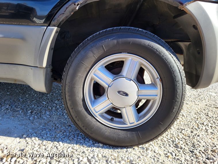 image for item LR9081 2001 Ford Escape XLT  SUV