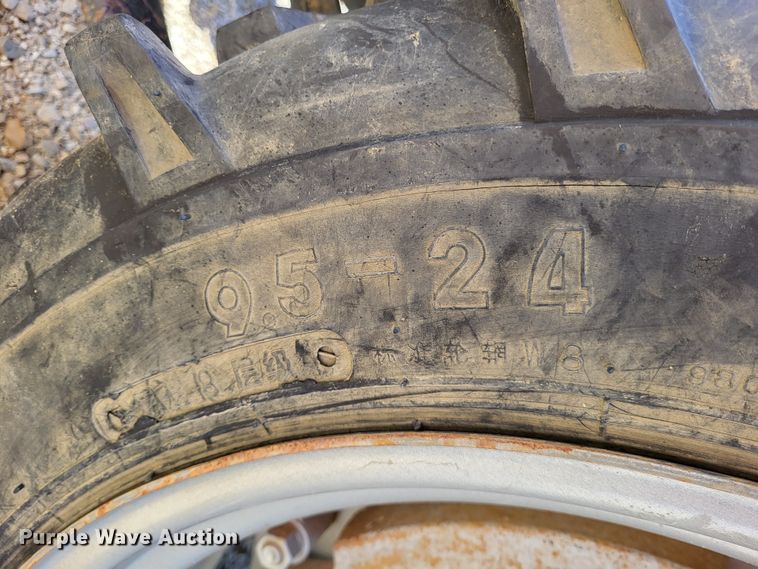 image for item LR9083 2009 Jinma Tractor King 254  MFWD tractor