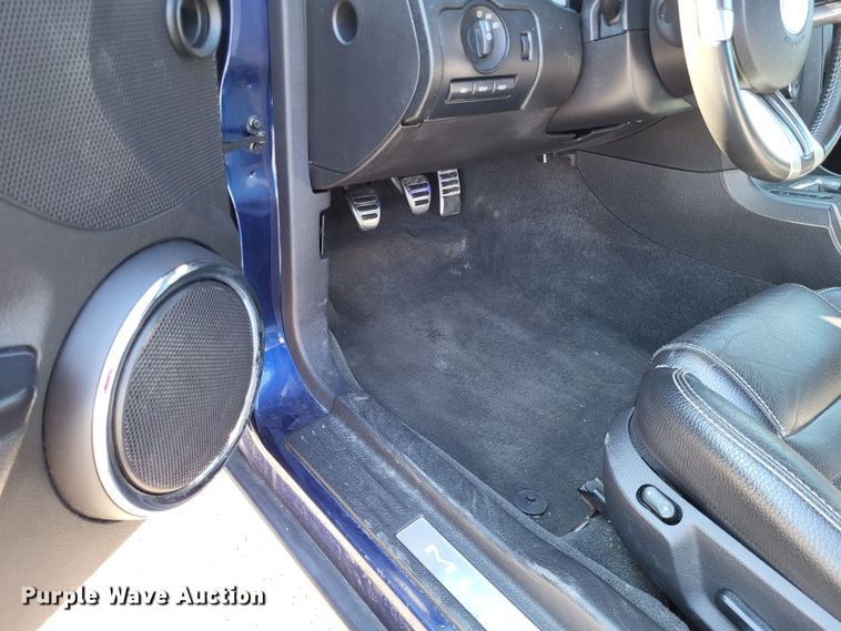 image for item LR9086 2012 Ford Mustang