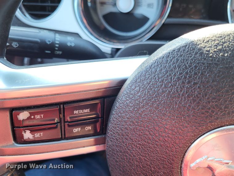 image for item LR9086 2012 Ford Mustang