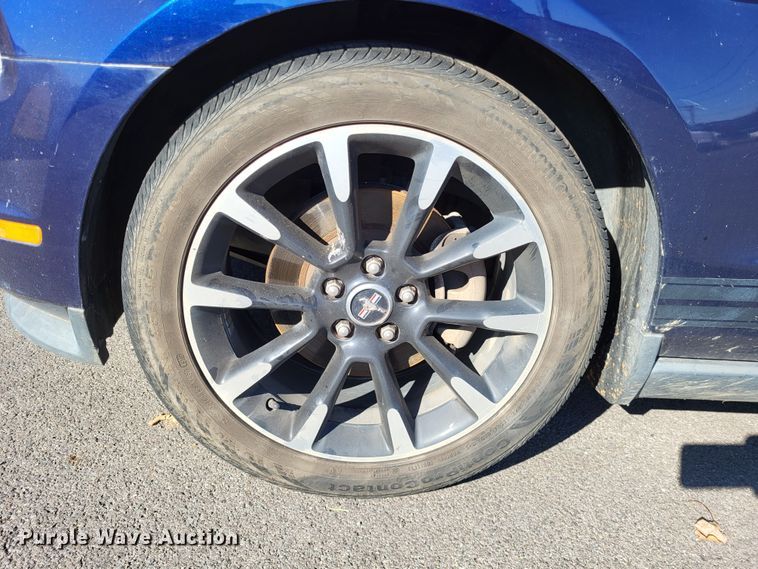 image for item LR9086 2012 Ford Mustang