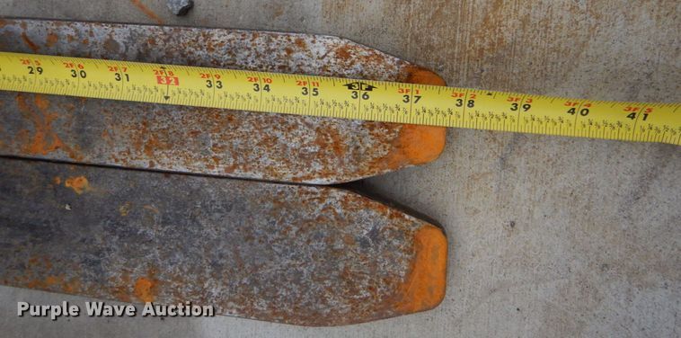 image for item LS9907 Nissan MCUL02A33LV  forklift