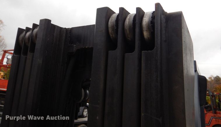 image for item LS9907 Nissan MCUL02A33LV  forklift