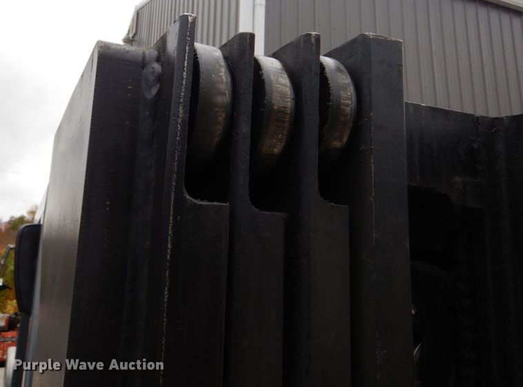 image for item LS9907 Nissan MCUL02A33LV  forklift