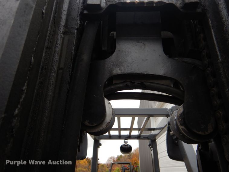 image for item LS9907 Nissan MCUL02A33LV  forklift