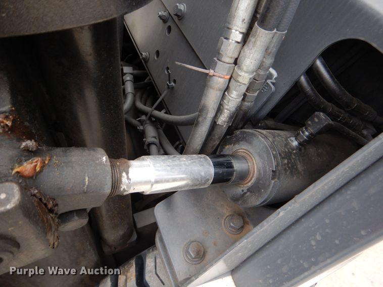 image for item LS9907 Nissan MCUL02A33LV  forklift