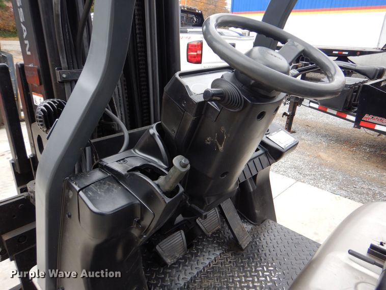 image for item LS9907 Nissan MCUL02A33LV  forklift