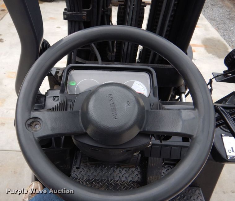 image for item LS9907 Nissan MCUL02A33LV  forklift