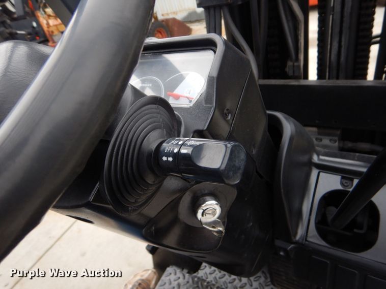 image for item LS9907 Nissan MCUL02A33LV  forklift