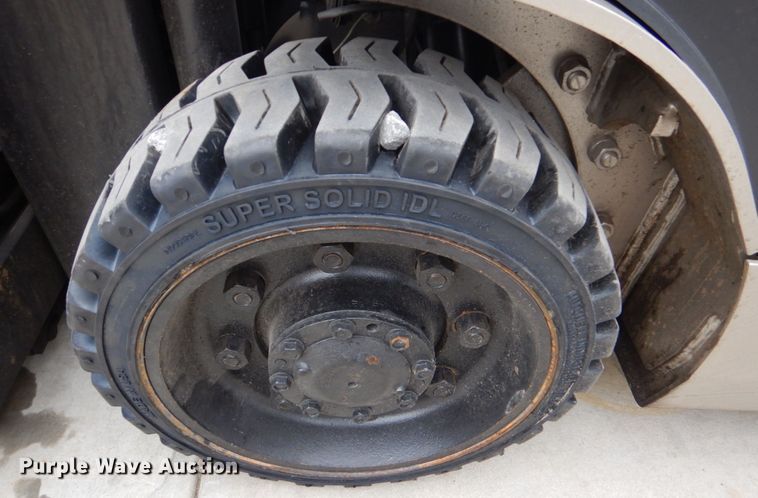 image for item LS9907 Nissan MCUL02A33LV  forklift