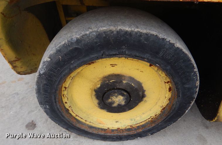 image for item LS9910 Hyster S50XL  forklift