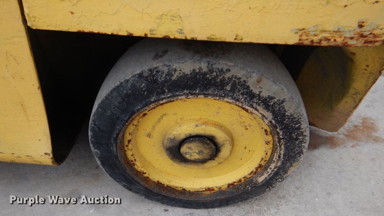 image for item LS9910 Hyster S50XL  forklift