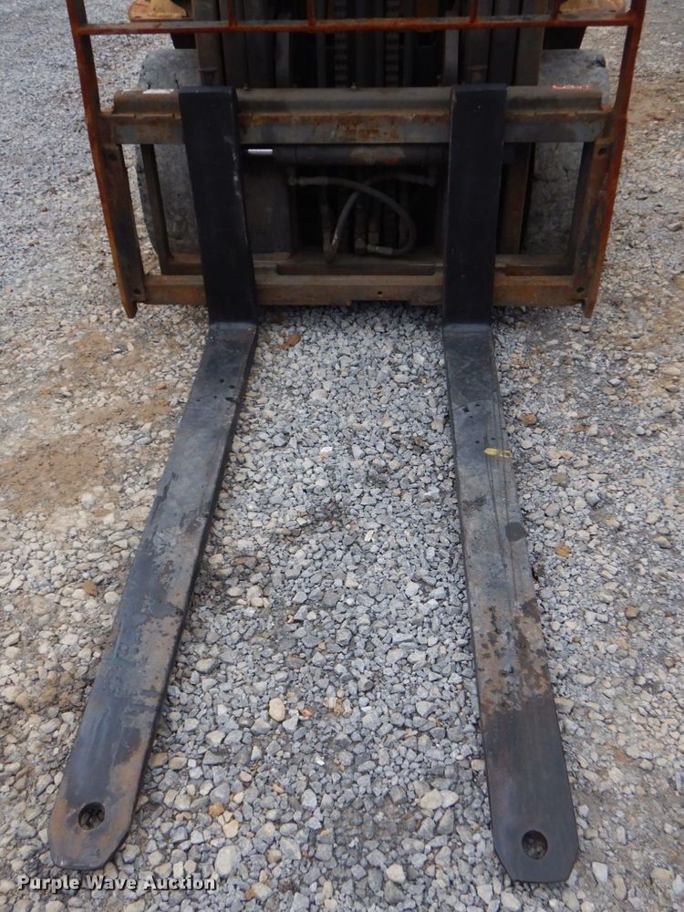 image for item LS9912 Caterpillar C5000  forklift