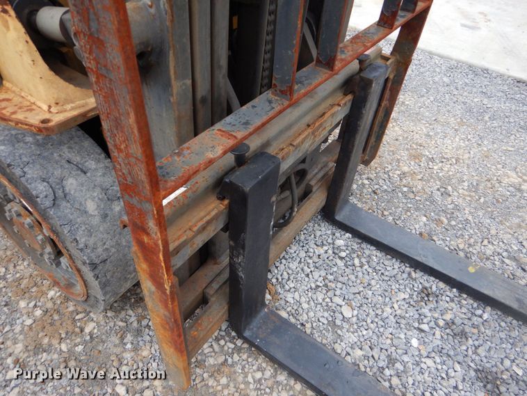 image for item LS9912 Caterpillar C5000  forklift