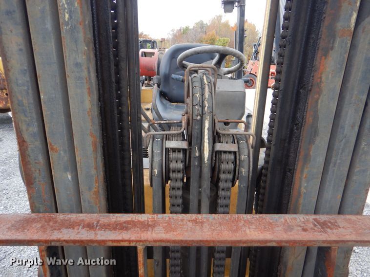 image for item LS9912 Caterpillar C5000  forklift