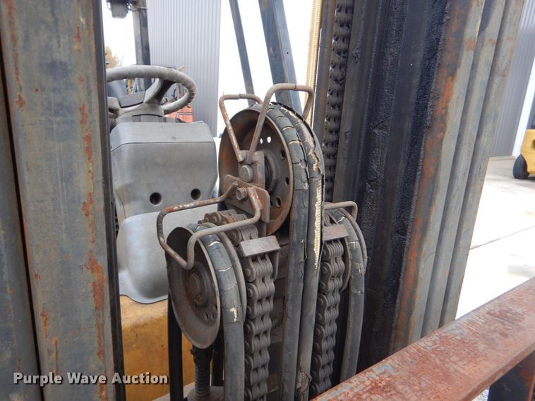 image for item LS9912 Caterpillar C5000  forklift