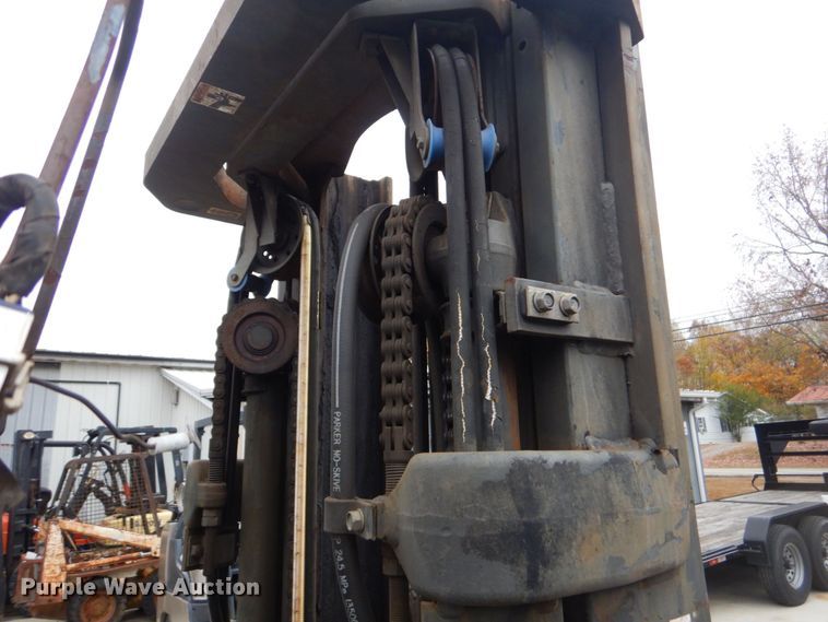 image for item LS9912 Caterpillar C5000  forklift