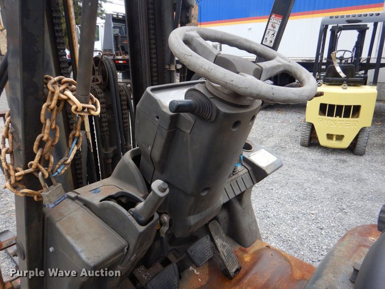 image for item LS9912 Caterpillar C5000  forklift