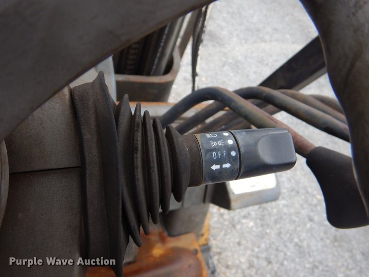 image for item LS9912 Caterpillar C5000  forklift