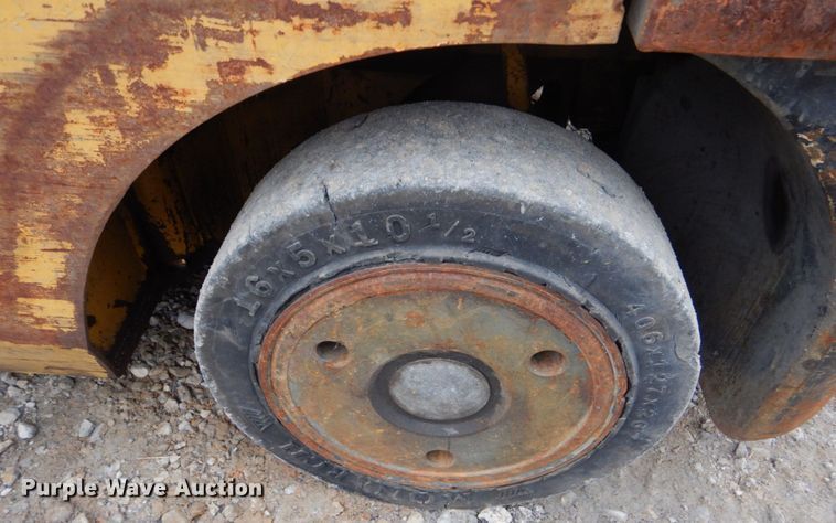 image for item LS9912 Caterpillar C5000  forklift