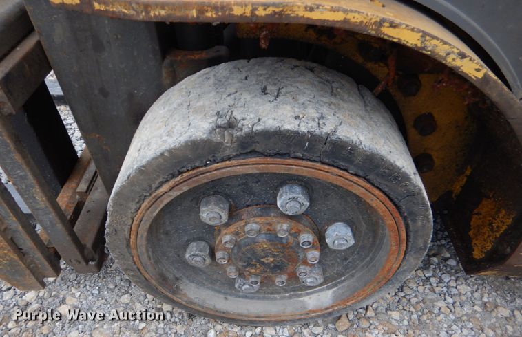 image for item LS9912 Caterpillar C5000  forklift