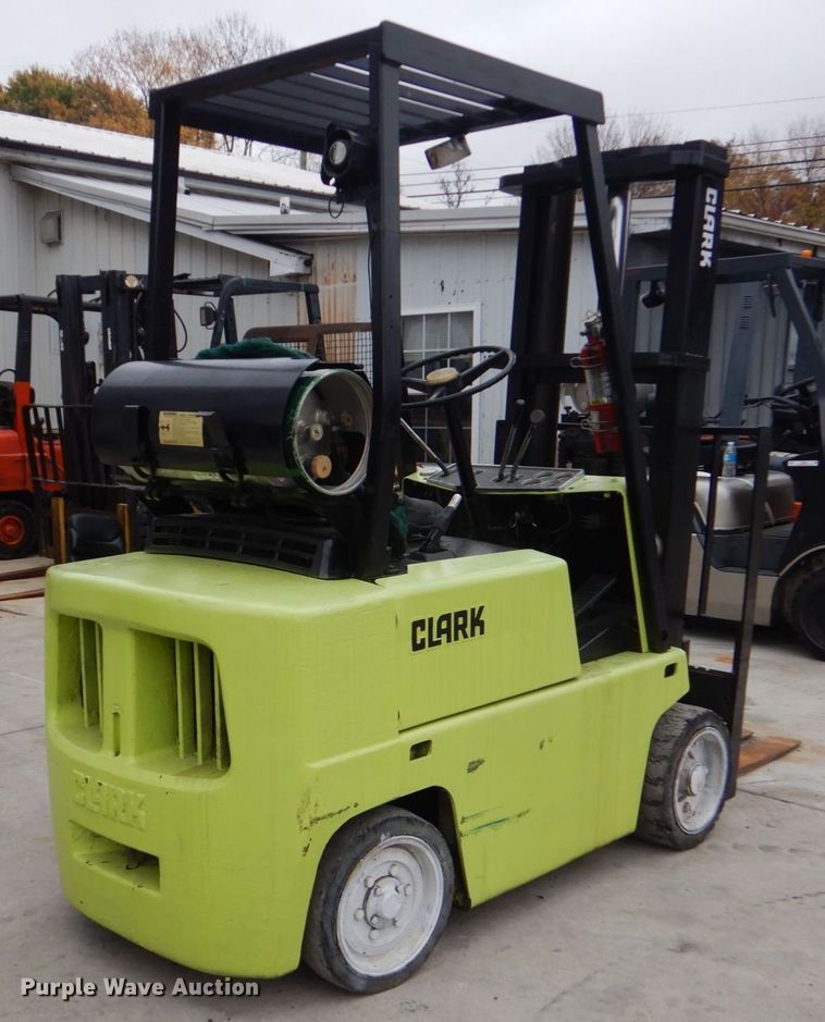 image for item LS9914 Clark C500-45  forklift