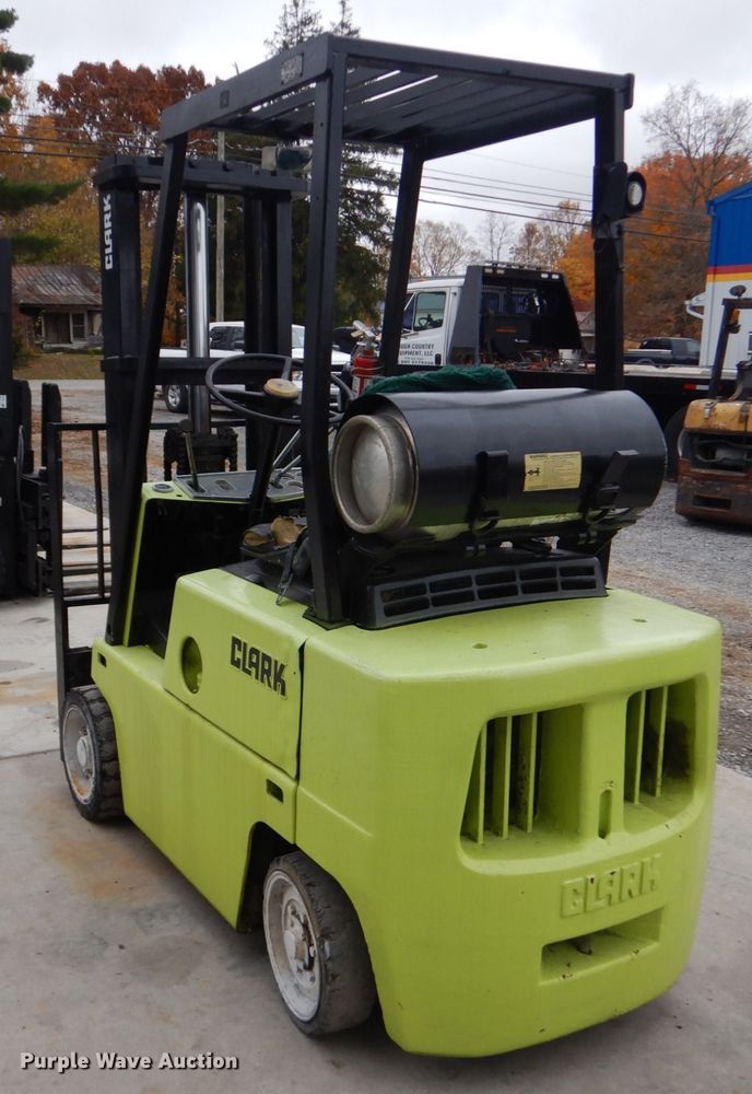 image for item LS9914 Clark C500-45  forklift