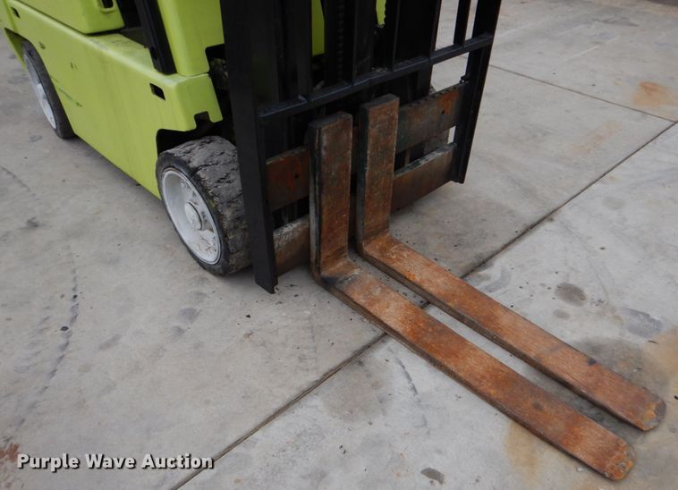 image for item LS9914 Clark C500-45  forklift
