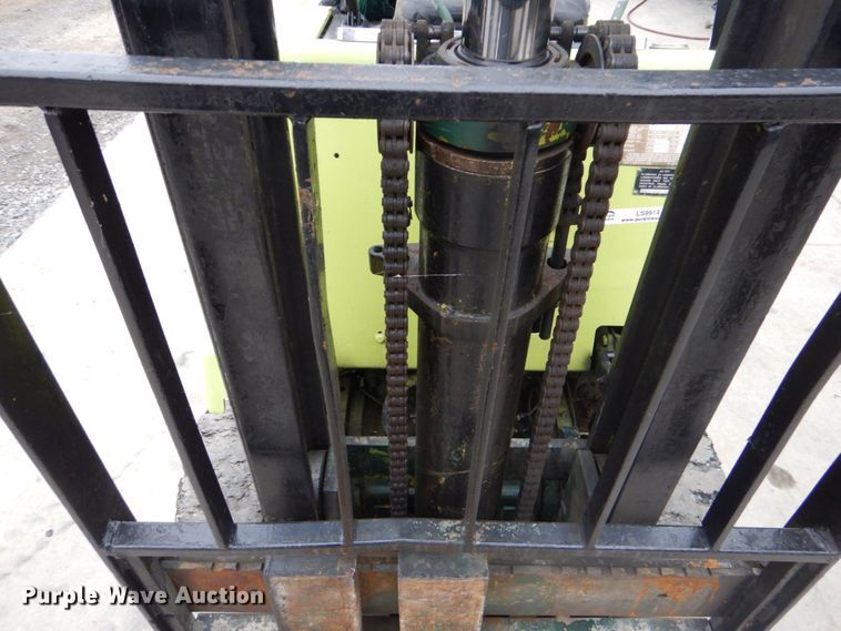 image for item LS9914 Clark C500-45  forklift