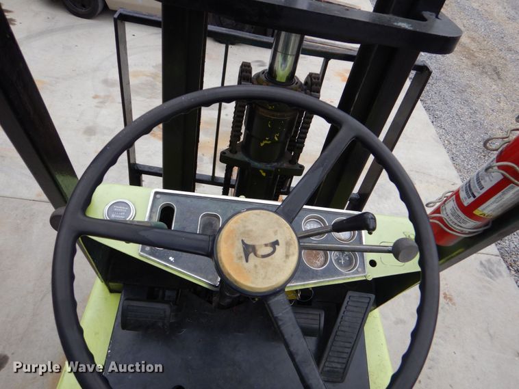 image for item LS9914 Clark C500-45  forklift