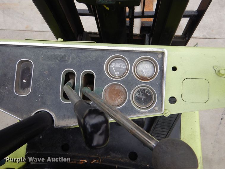 image for item LS9914 Clark C500-45  forklift