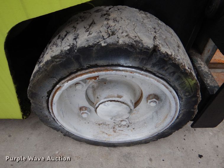 image for item LS9914 Clark C500-45  forklift