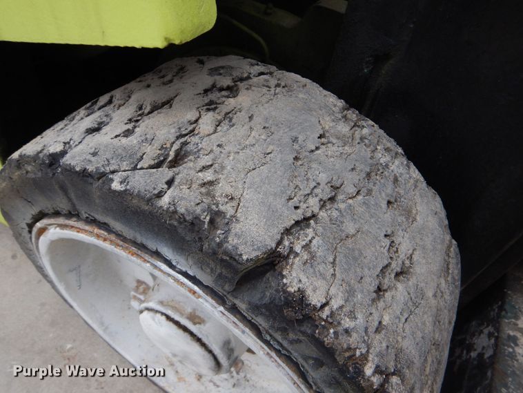 image for item LS9914 Clark C500-45  forklift