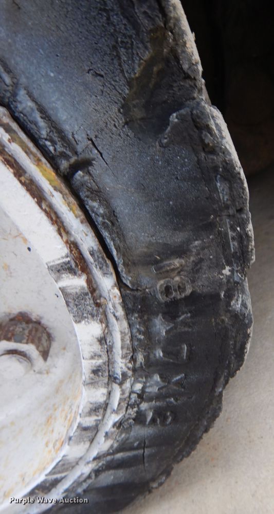 image for item LS9914 Clark C500-45  forklift