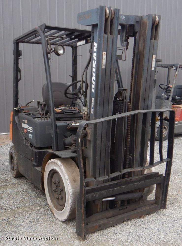 image for item LS9916 Doosan G25P-5  forklift