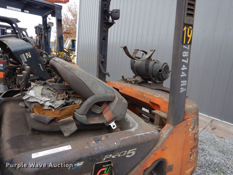 image for item LS9917 Doosan G25P-5  forklift