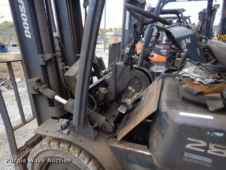 image for item LS9917 Doosan G25P-5  forklift