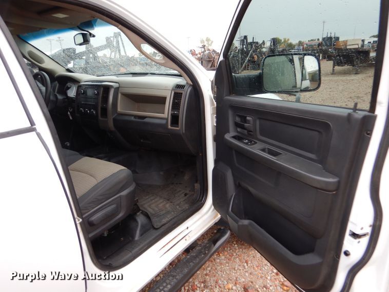 image for item LU9706 2012 Dodge Ram 5500HD  Crew Cab flatbed truck