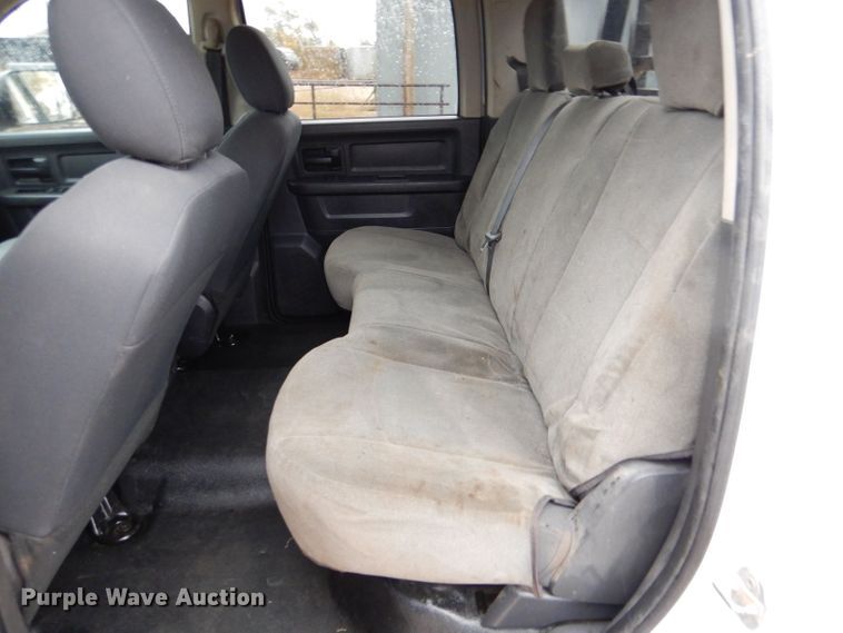 image for item LU9706 2012 Dodge Ram 5500HD  Crew Cab flatbed truck