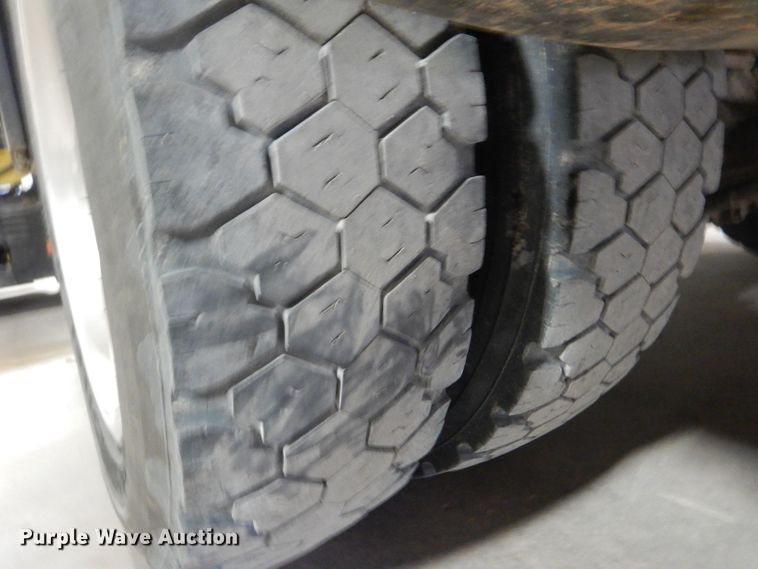 image for item LU9706 2012 Dodge Ram 5500HD  Crew Cab flatbed truck