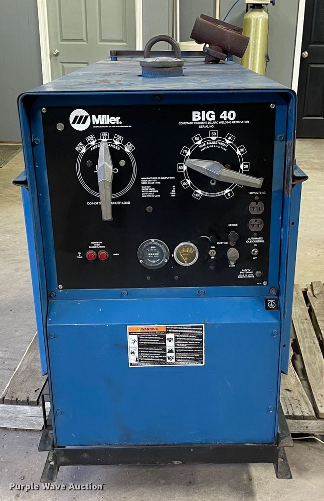 image for item LU9707 Miller Big 40  welder/generator