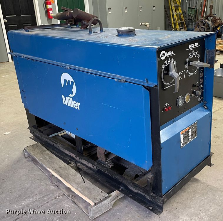 image for item LU9707 Miller Big 40  welder/generator